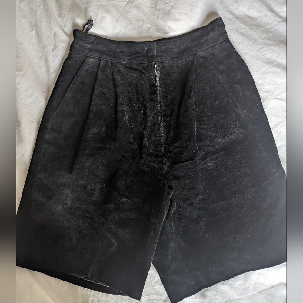 Vintage 80s Wilsons Leather high waisted,  oversized black suede shorts